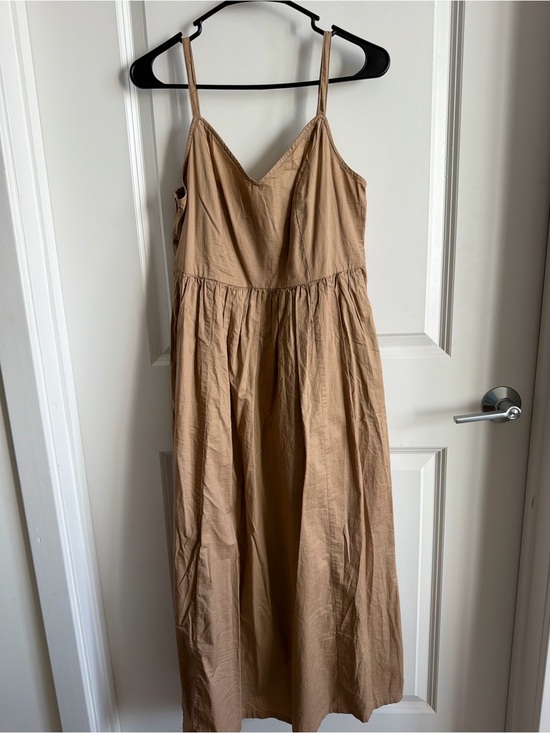 Old Navy Dresses & Skirts - Old Navy Tan Spaghetti-Strap Maxi Dress